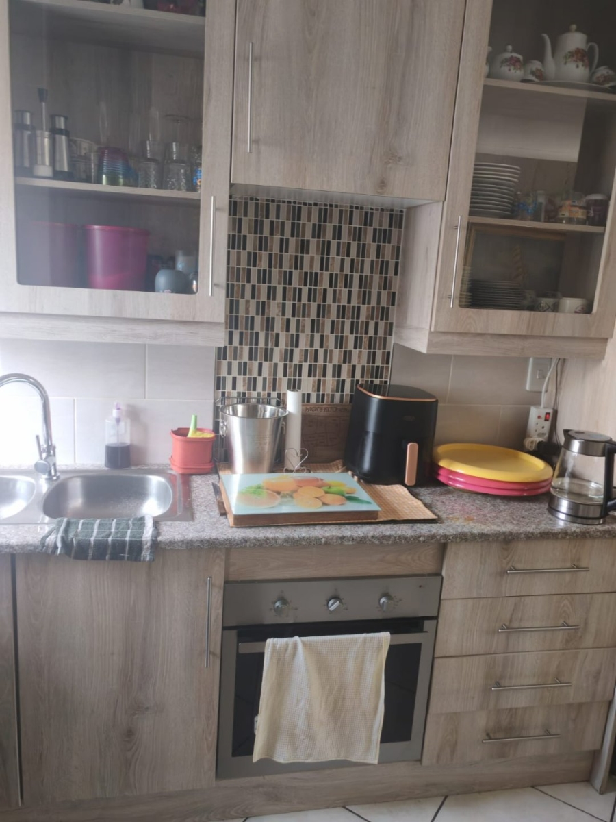  Bedroom Property for Sale in Bartlett Gauteng