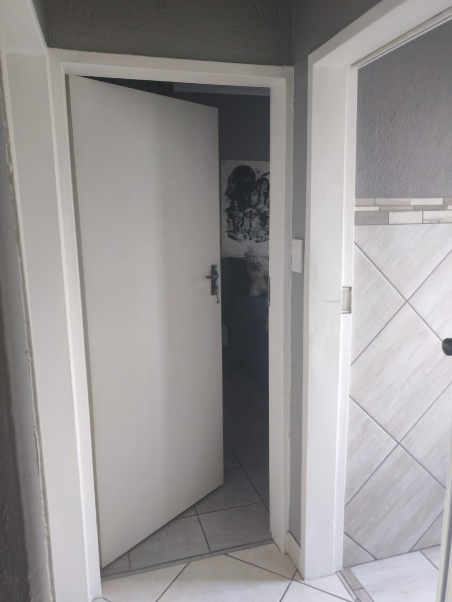  Bedroom Property for Sale in Bartlett Gauteng