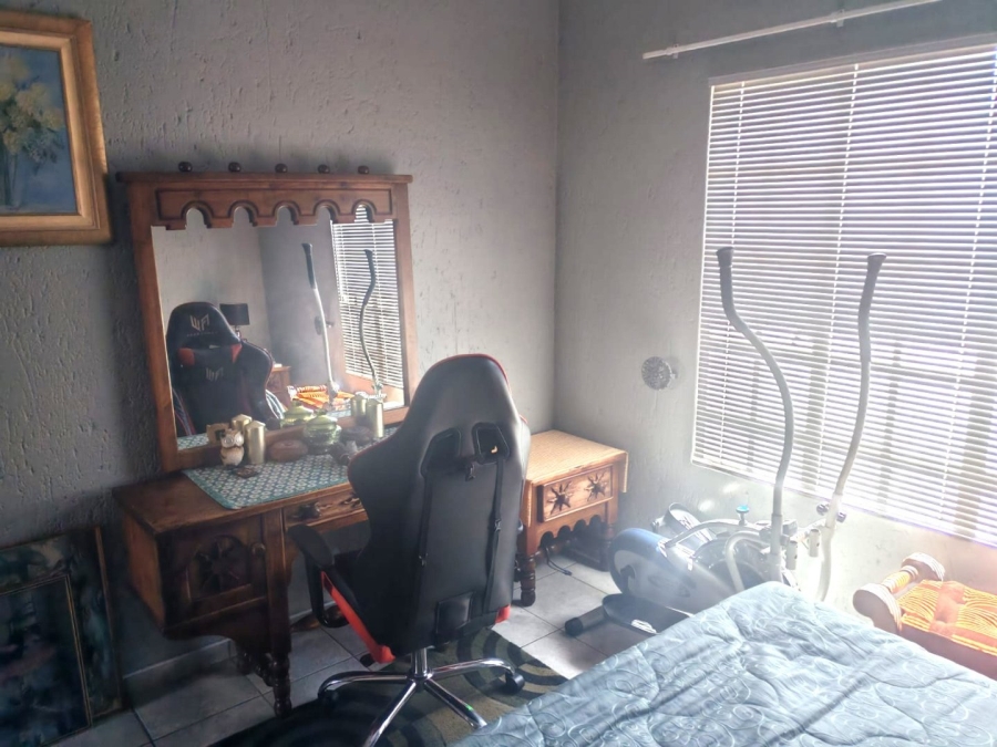  Bedroom Property for Sale in Bartlett Gauteng