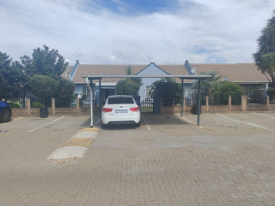  Bedroom Property for Sale in Bartlett Gauteng