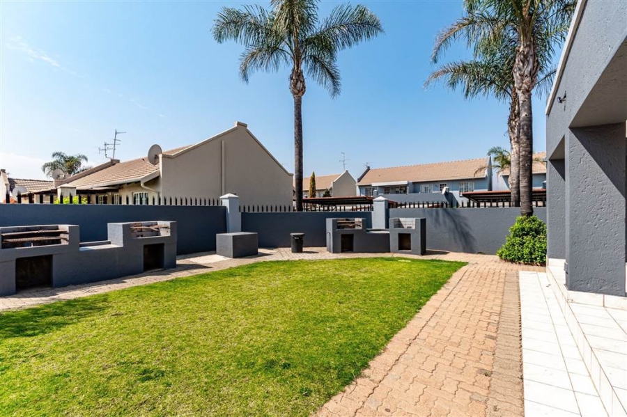  Bedroom Property for Sale in Bartlett Gauteng