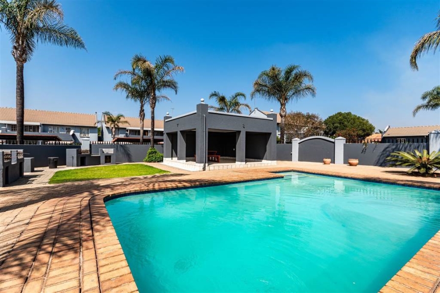  Bedroom Property for Sale in Bartlett Gauteng