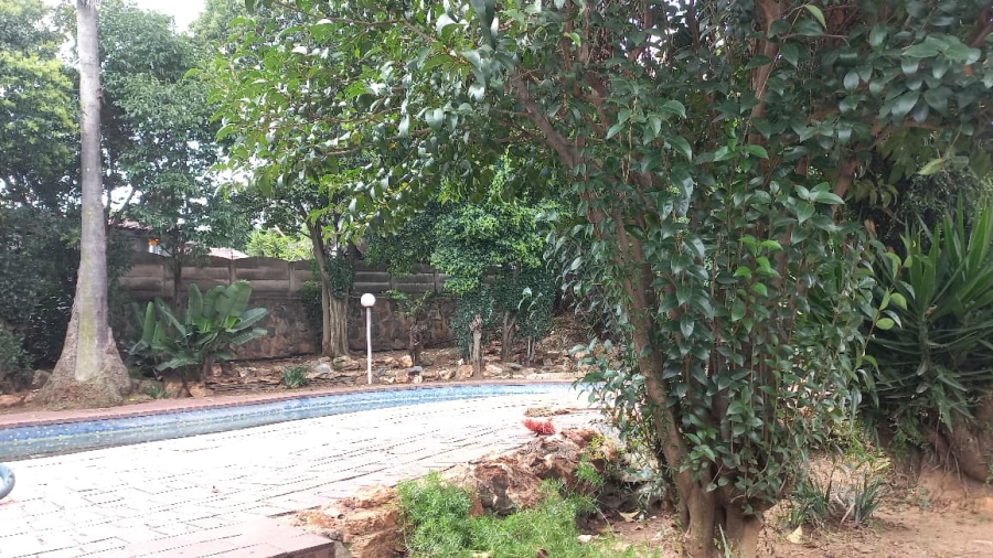 4 Bedroom Property for Sale in Oakdene Gauteng