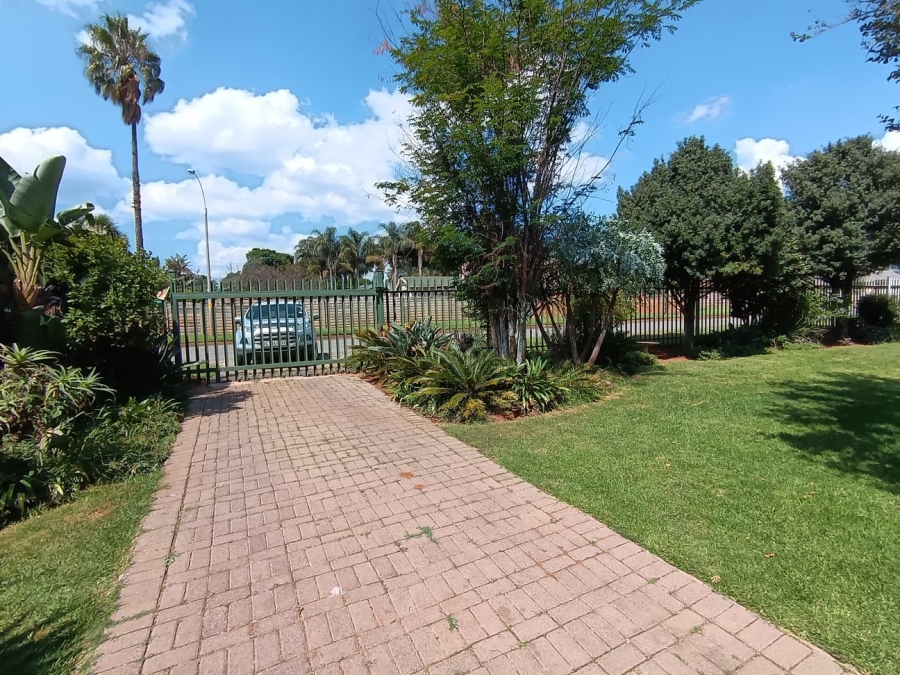 3 Bedroom Property for Sale in Allen Grove Gauteng
