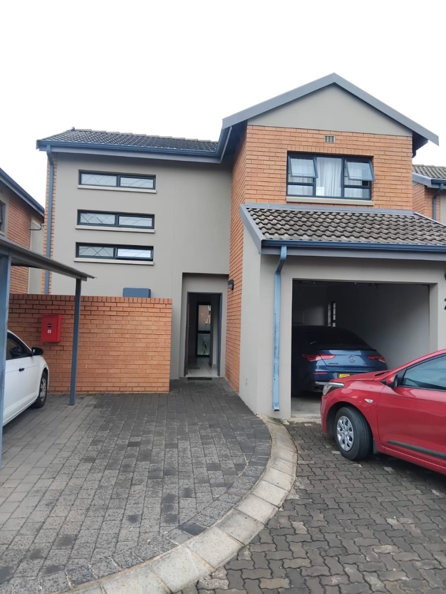3 Bedroom Property for Sale in Roodeplaat Gauteng