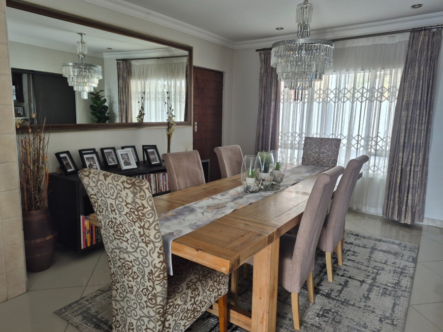 4 Bedroom Property for Sale in Thatchfield Hills Gauteng