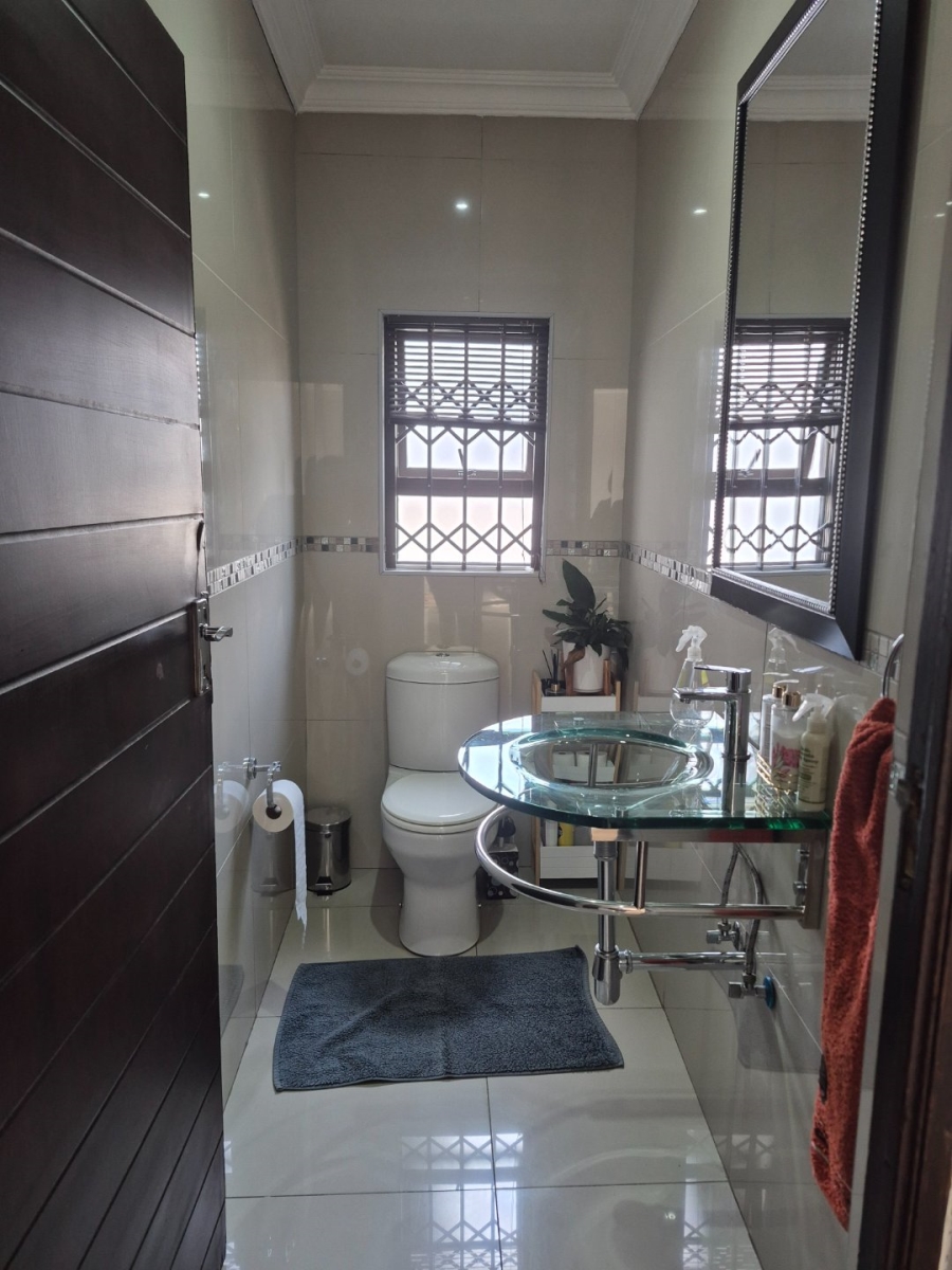 4 Bedroom Property for Sale in Thatchfield Hills Gauteng