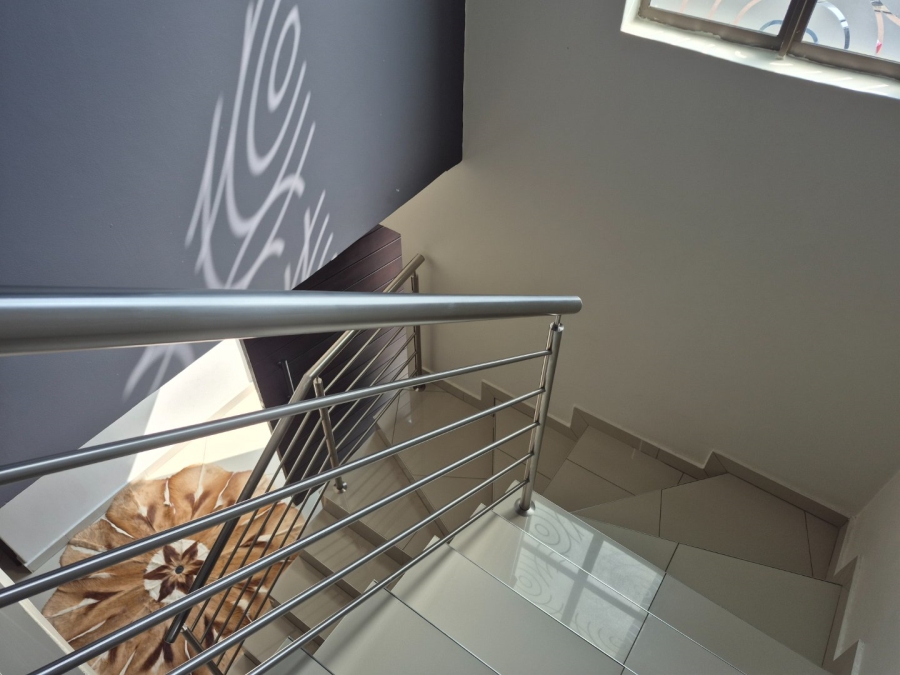 4 Bedroom Property for Sale in Thatchfield Hills Gauteng