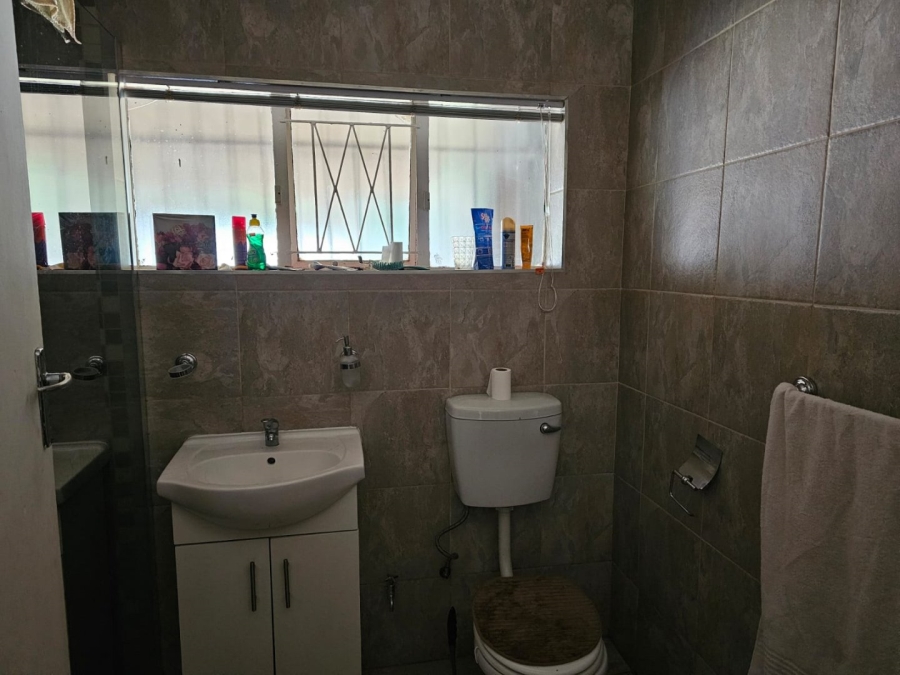 To Let 1 Bedroom Property for Rent in Westdene Gauteng