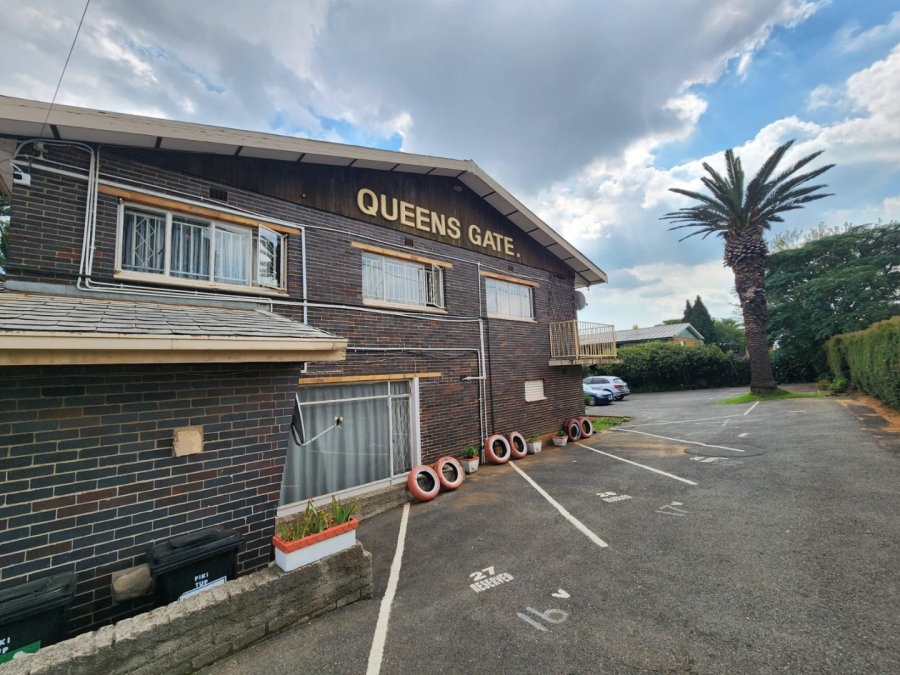 2 Bedroom Property for Sale in Crown Gardens Gauteng