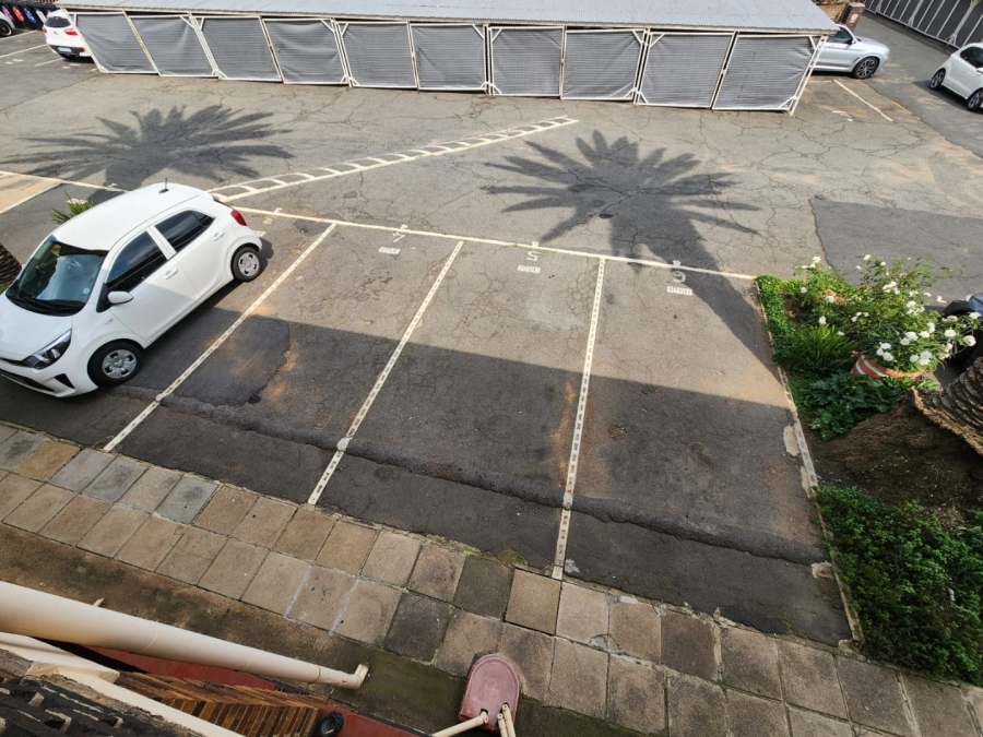 2 Bedroom Property for Sale in Crown Gardens Gauteng