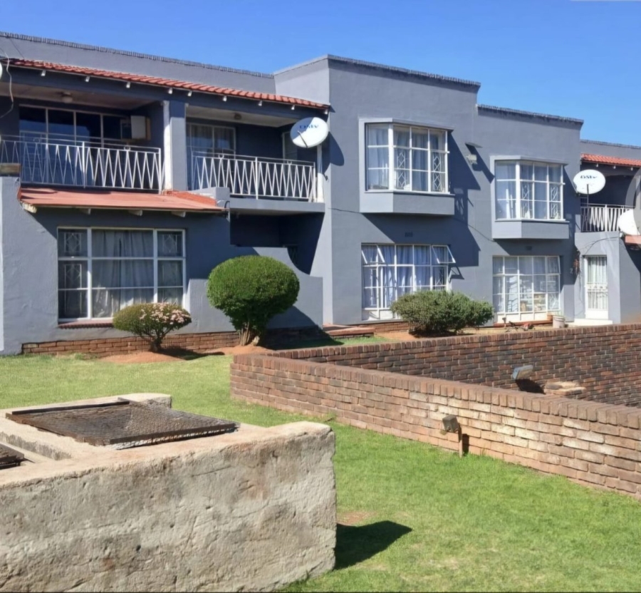 2 Bedroom Property for Sale in Horison Gauteng
