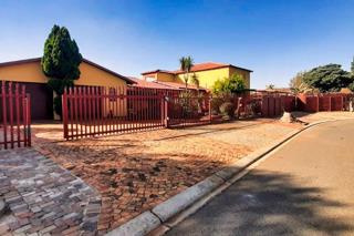 4 Bedroom Property for Sale in Leachville Ext 1 Gauteng