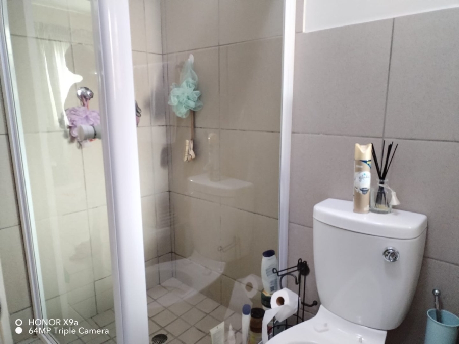 2 Bedroom Property for Sale in Ravenswood Gauteng