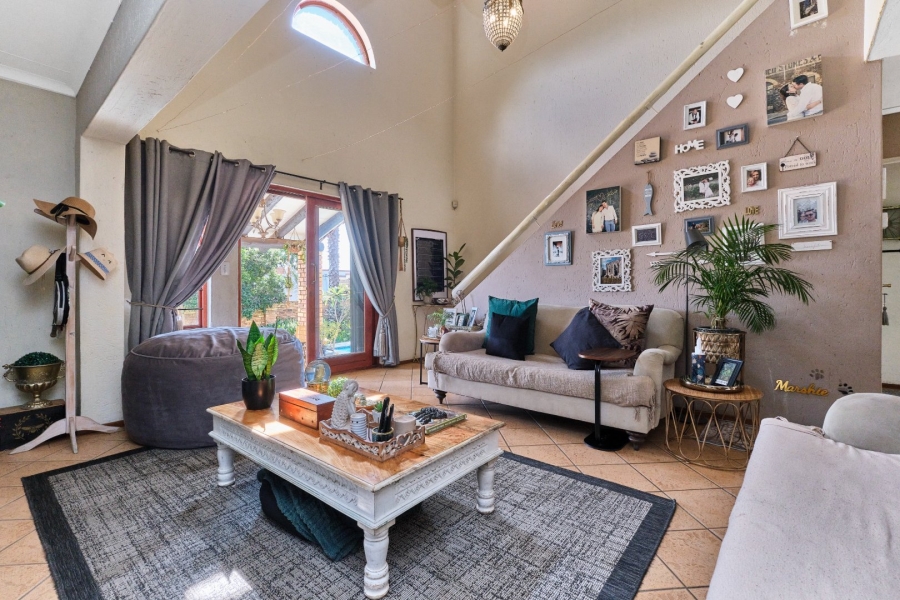 4 Bedroom Property for Sale in Bromhof Gauteng