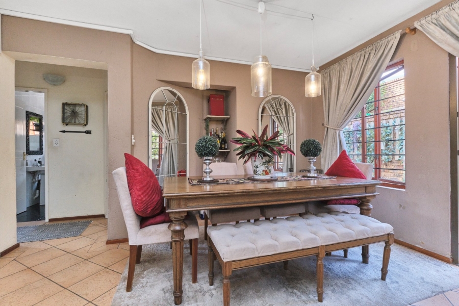 4 Bedroom Property for Sale in Bromhof Gauteng