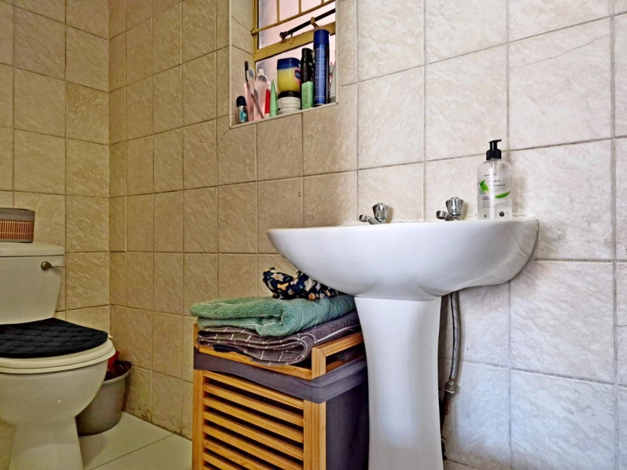 1 Bedroom Property for Sale in Kempton Park Central Gauteng