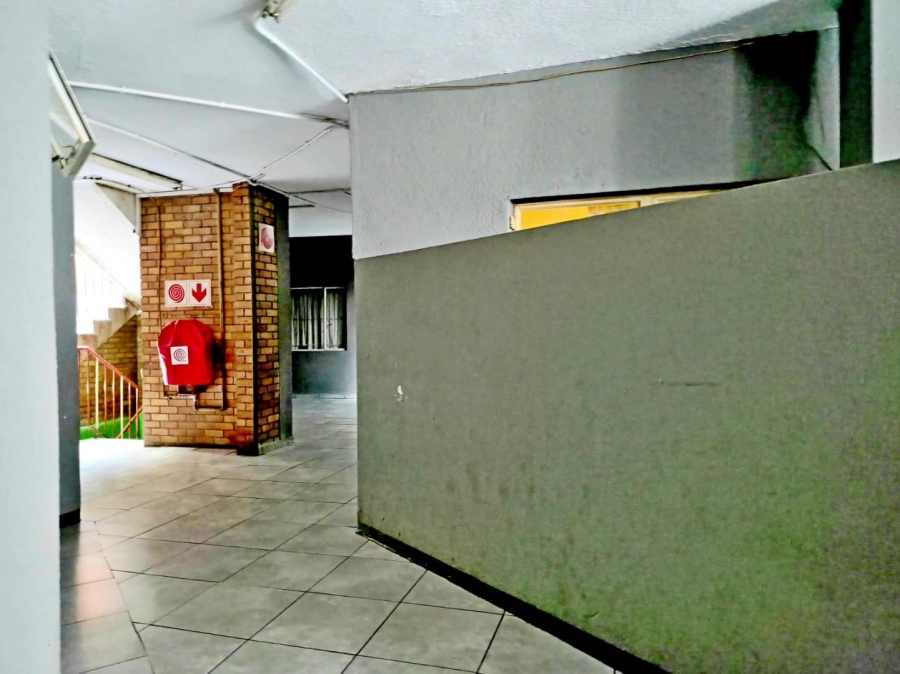 1 Bedroom Property for Sale in Kempton Park Central Gauteng