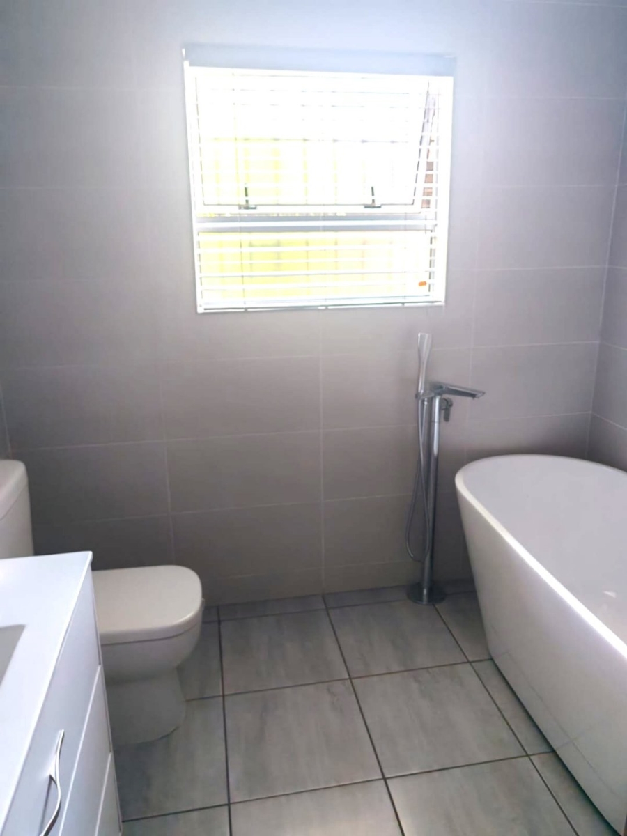 3 Bedroom Property for Sale in Sunward Park Gauteng