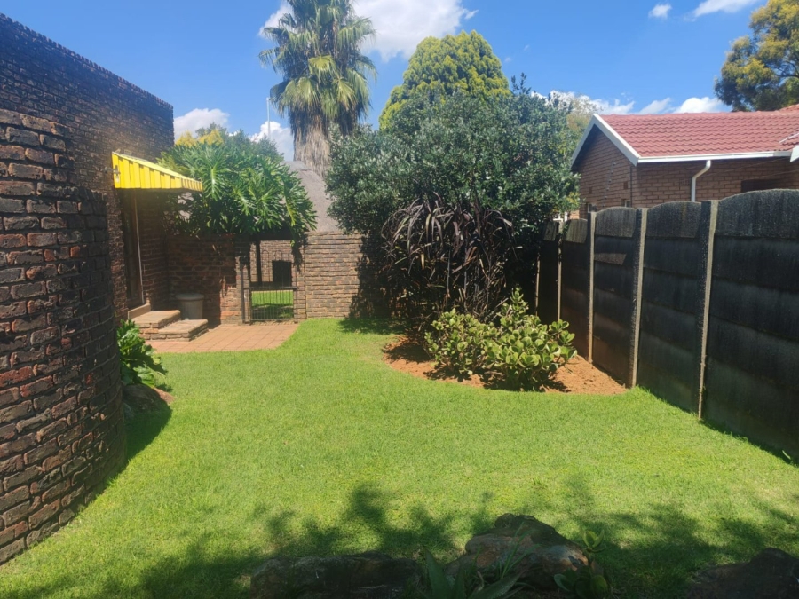 3 Bedroom Property for Sale in Sunward Park Gauteng