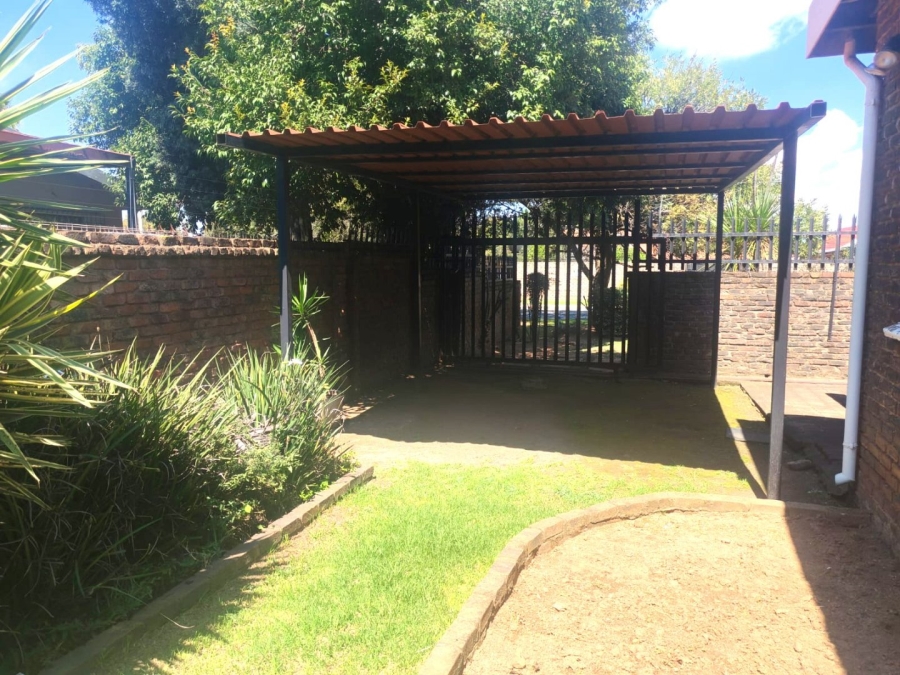 3 Bedroom Property for Sale in Sunward Park Gauteng