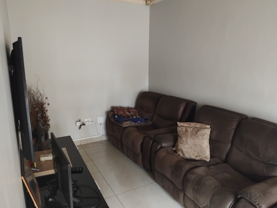 4 Bedroom Property for Sale in Illiondale Gauteng