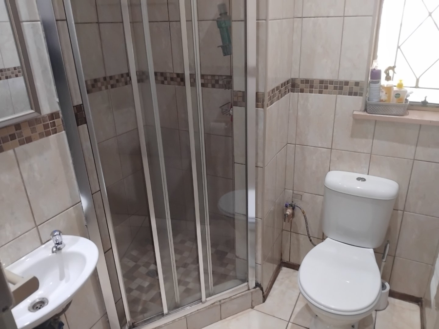 4 Bedroom Property for Sale in Illiondale Gauteng