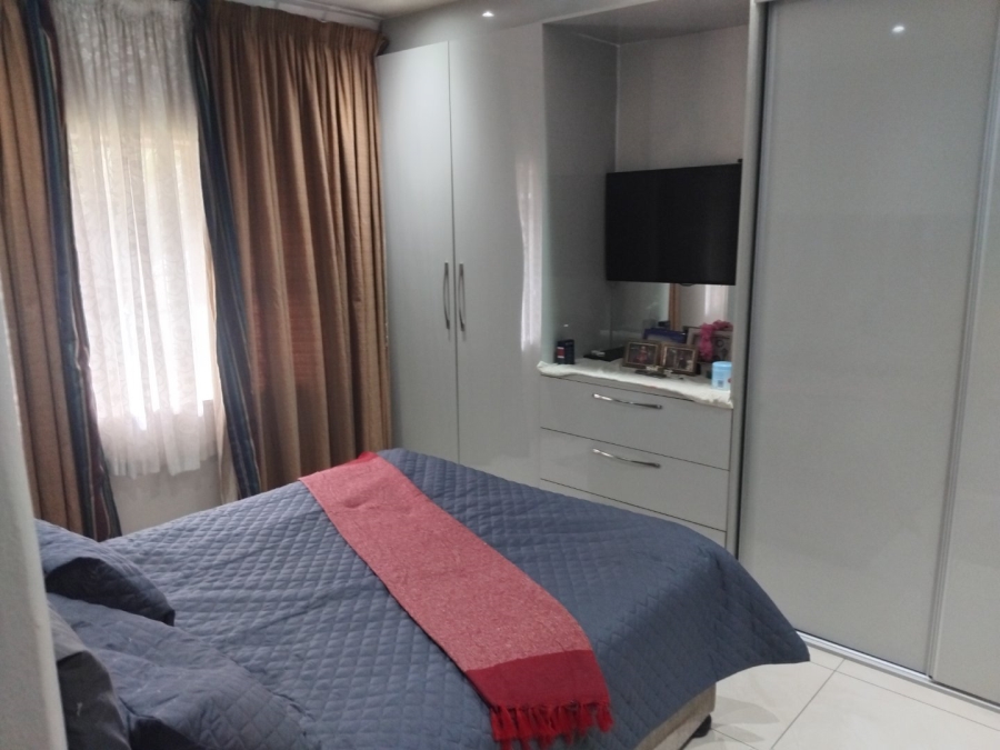 4 Bedroom Property for Sale in Illiondale Gauteng