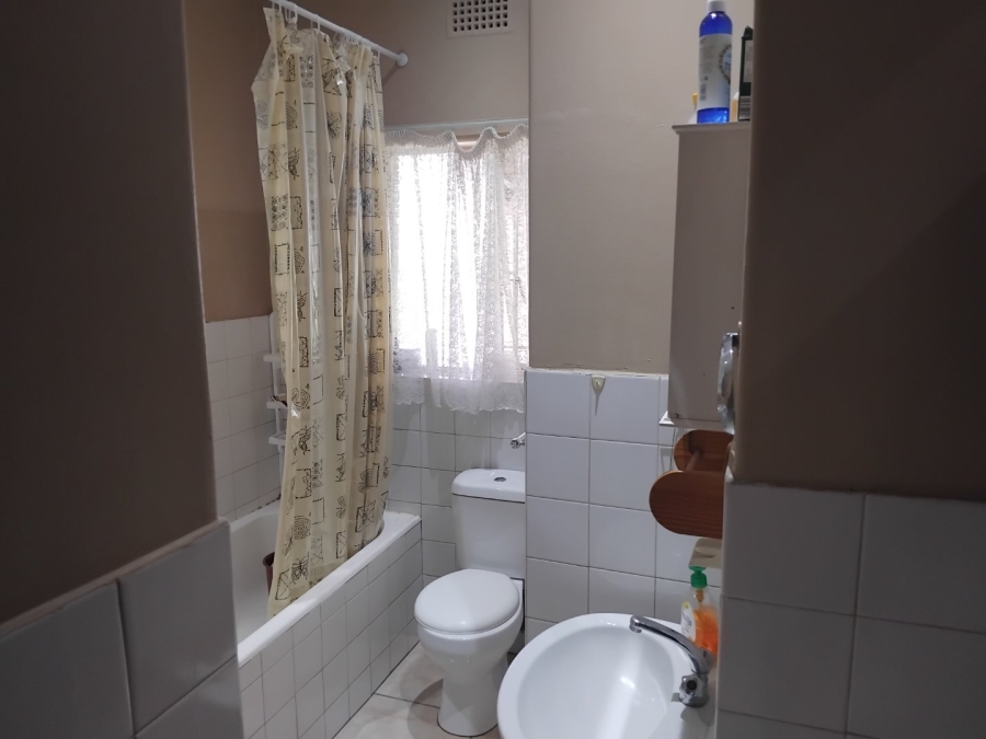4 Bedroom Property for Sale in Illiondale Gauteng