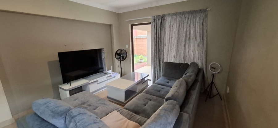 To Let 2 Bedroom Property for Rent in Andeon AH Gauteng