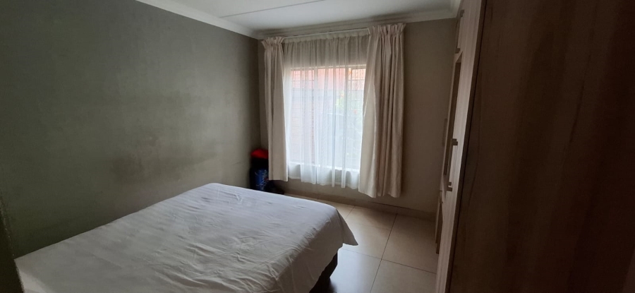 To Let 2 Bedroom Property for Rent in Andeon AH Gauteng