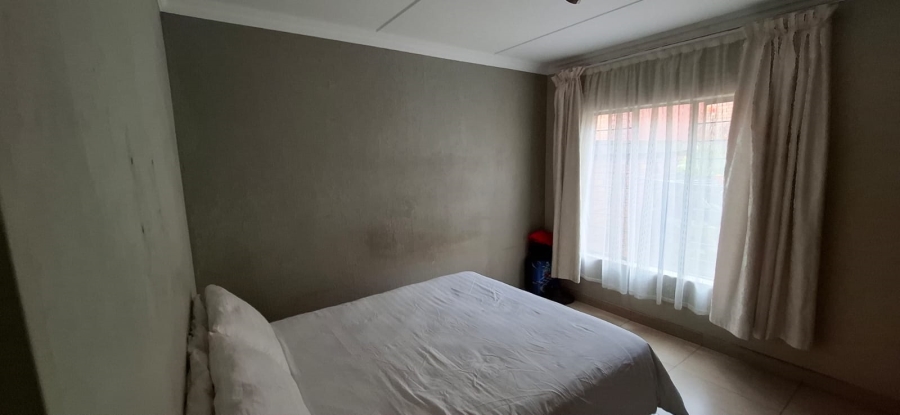 To Let 2 Bedroom Property for Rent in Andeon AH Gauteng