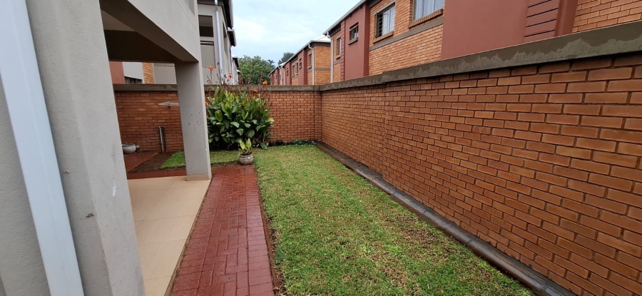 To Let 2 Bedroom Property for Rent in Andeon AH Gauteng