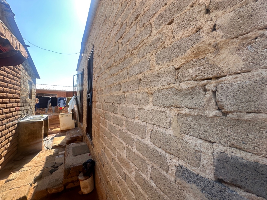 8 Bedroom Property for Sale in Cosmo City Gauteng