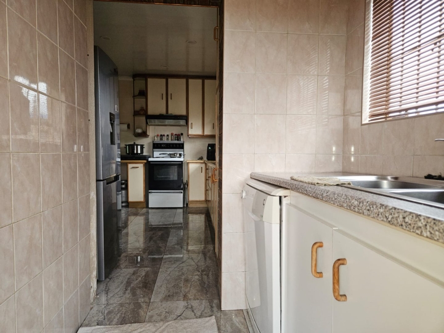 3 Bedroom Property for Sale in Casseldale Gauteng