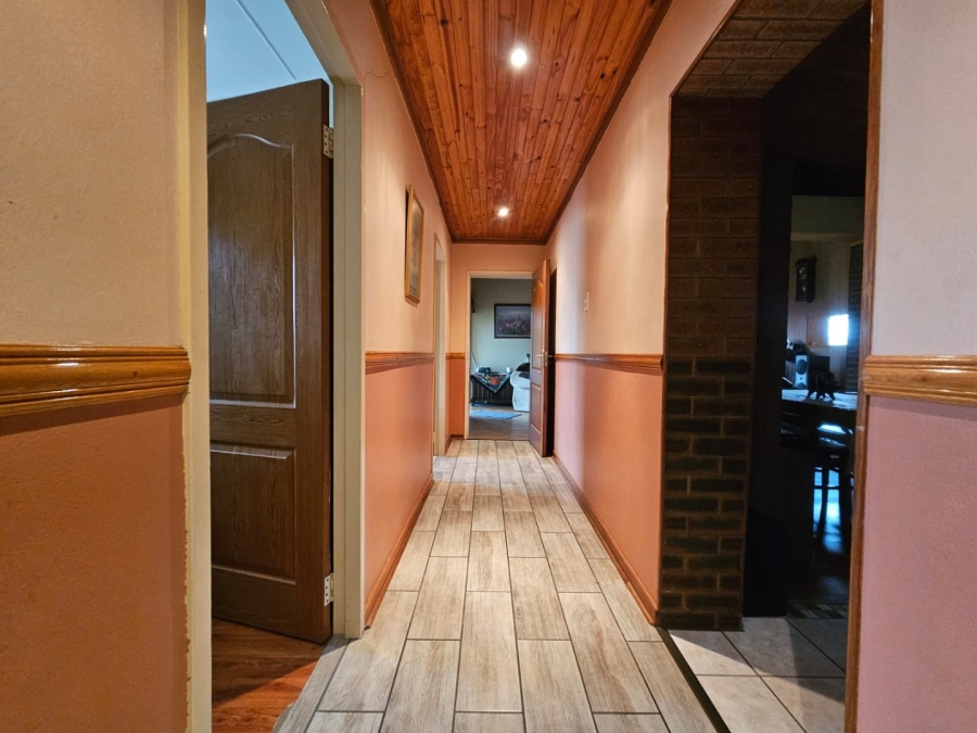 3 Bedroom Property for Sale in Casseldale Gauteng