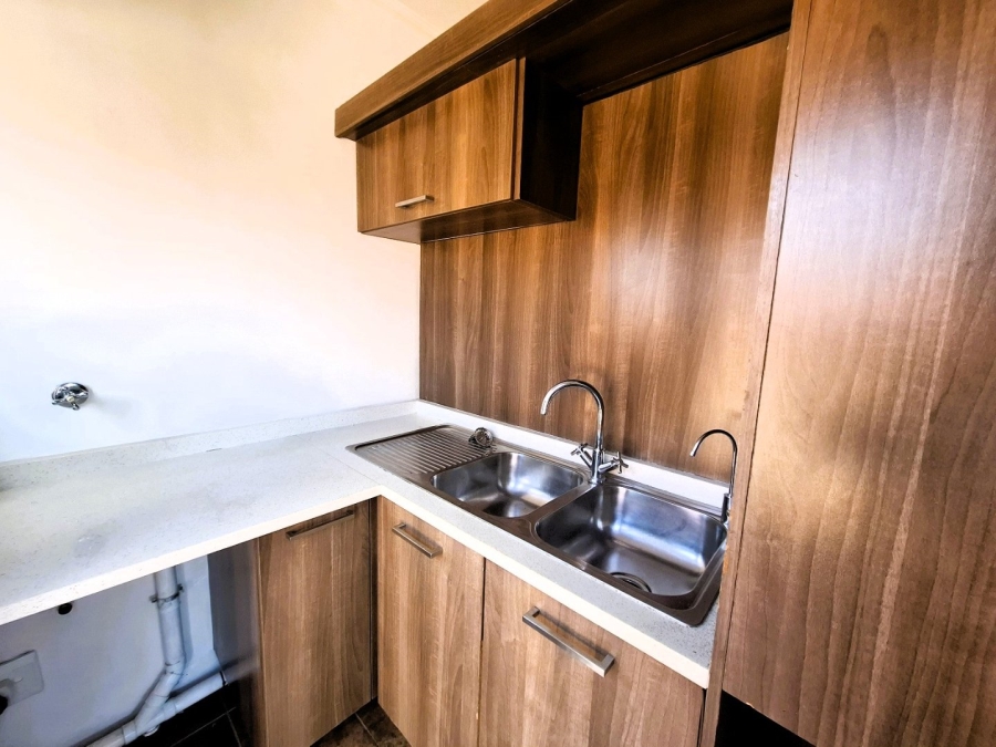To Let 3 Bedroom Property for Rent in Villieria Gauteng