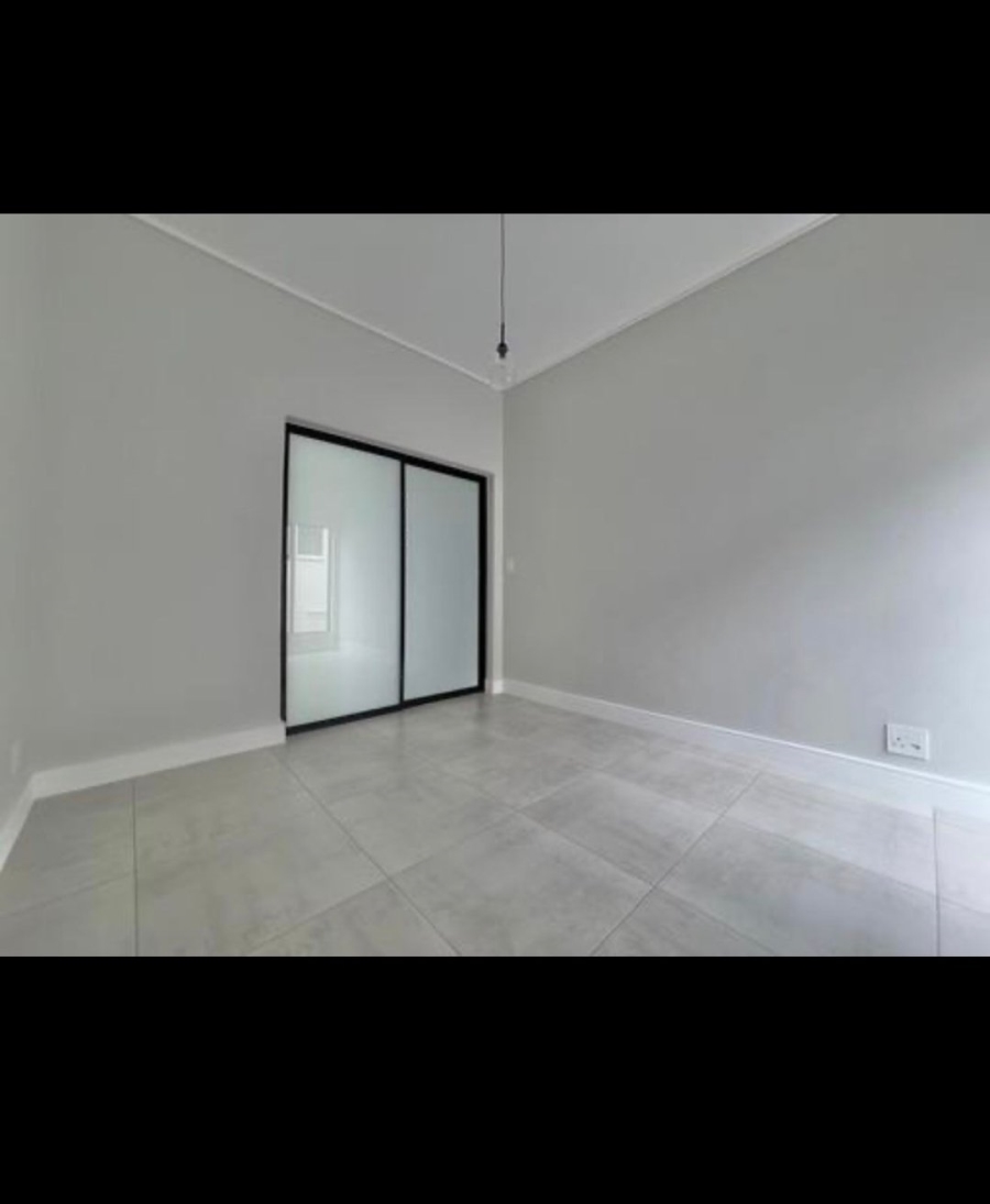 To Let  Bedroom Property for Rent in Waterfall Gauteng