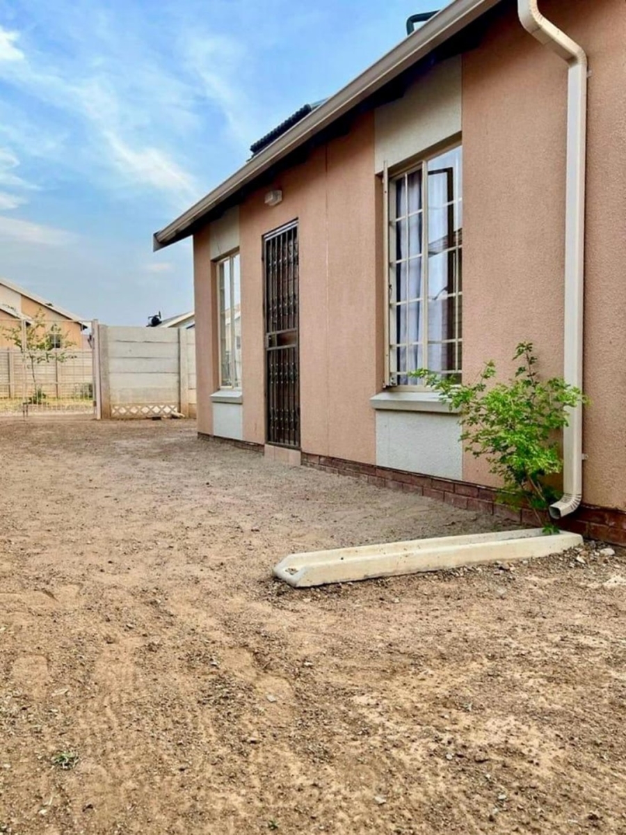 2 Bedroom Property for Sale in Sky City Gauteng