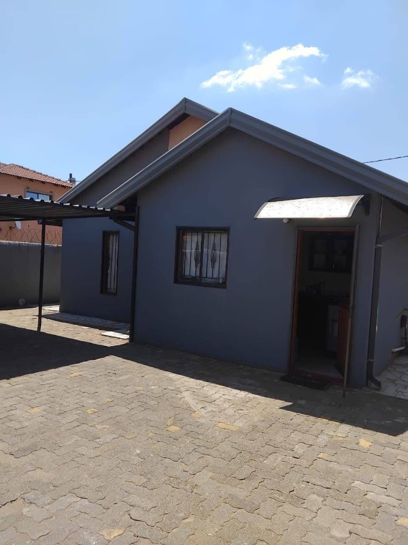 To Let 3 Bedroom Property for Rent in Mfundo Park Gauteng