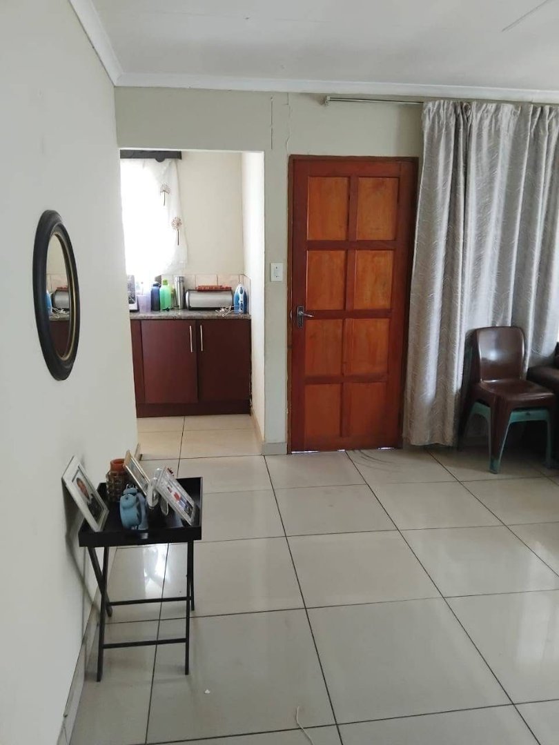 To Let 3 Bedroom Property for Rent in Mfundo Park Gauteng
