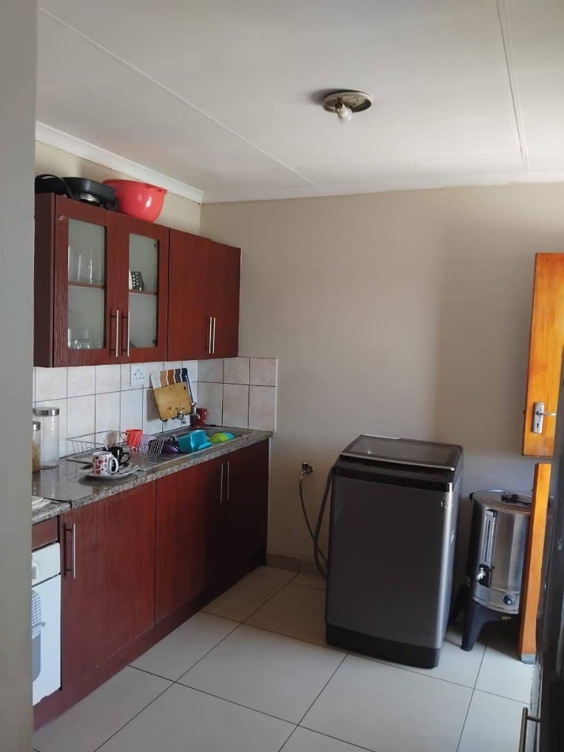 To Let 3 Bedroom Property for Rent in Mfundo Park Gauteng