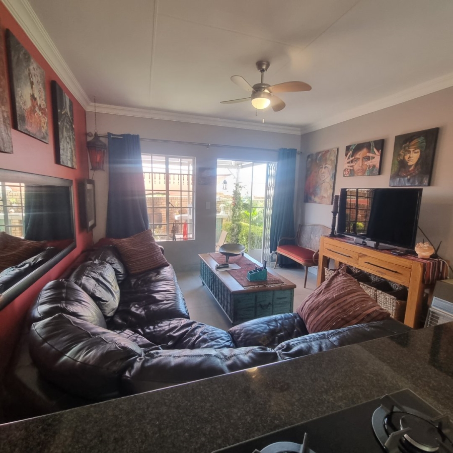 2 Bedroom Property for Sale in The Reeds Gauteng