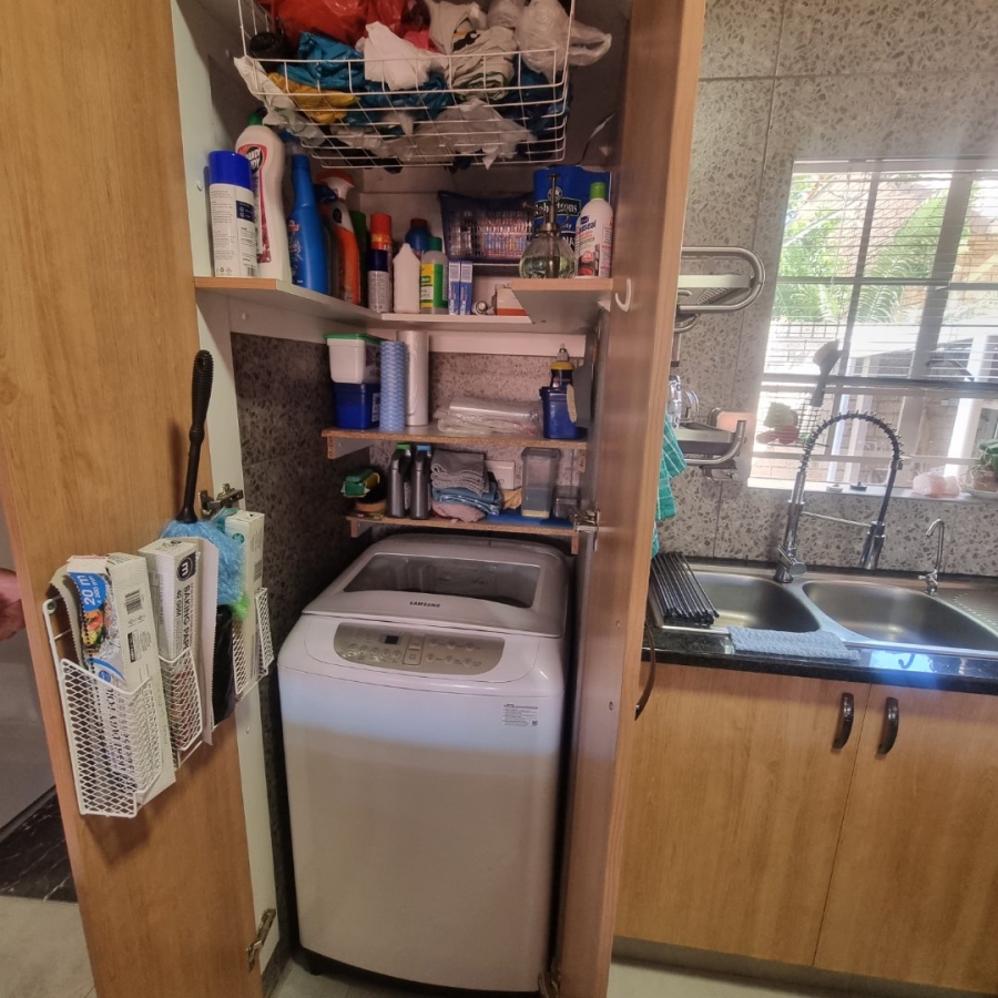 2 Bedroom Property for Sale in The Reeds Gauteng