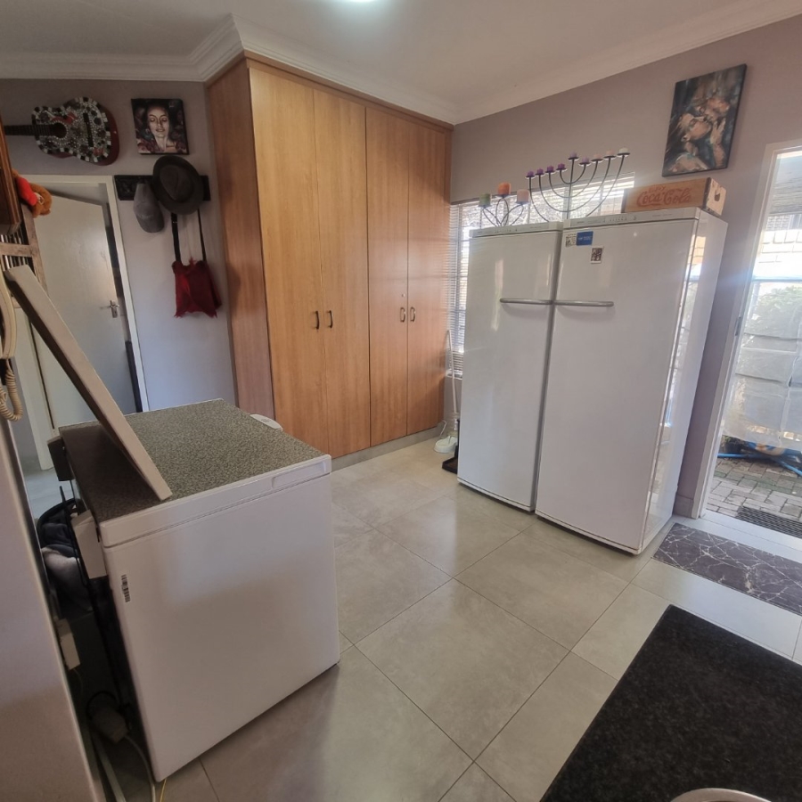 2 Bedroom Property for Sale in The Reeds Gauteng