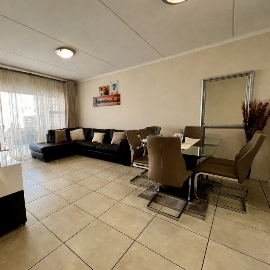 3 Bedroom Property for Sale in Oakdene Gauteng