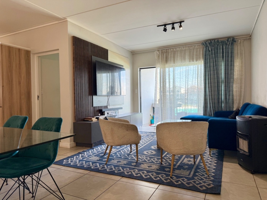 To Let 3 Bedroom Property for Rent in Waterfall Gauteng