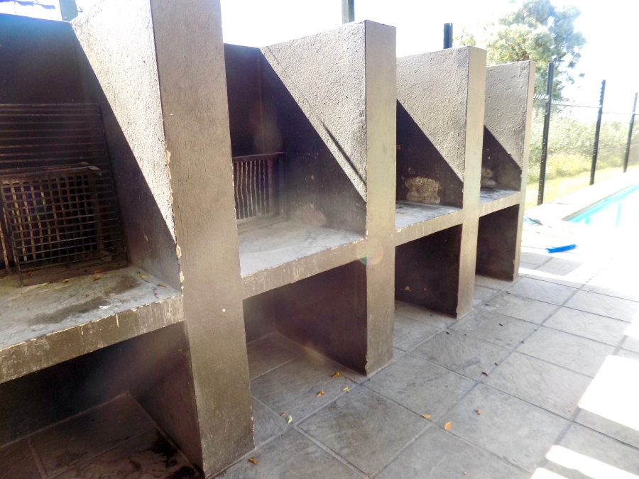 2 Bedroom Property for Sale in Noordwyk Gauteng