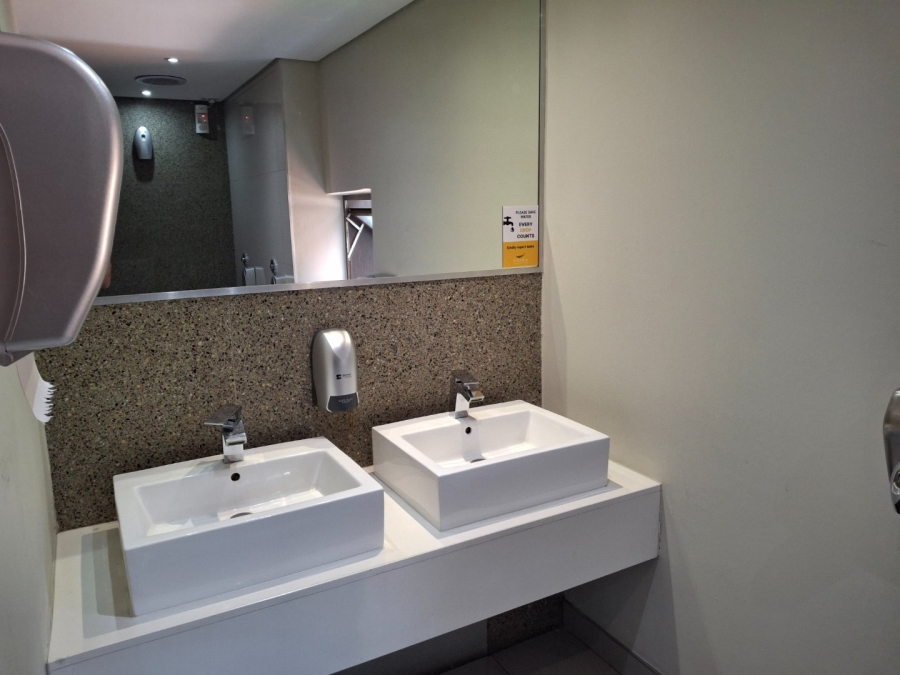 To Let Commercial Property for Rent in Hyde Park Gauteng