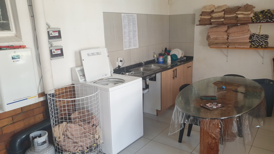 6 Bedroom Property for Sale in Clubview Gauteng